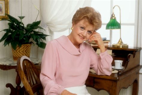 Dame Angela Lansbury, Voice of Mrs. Potts, Passes Away at 96 - WDW News ...