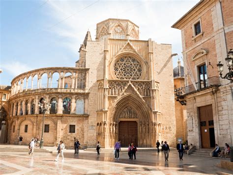 valencia travel guide       landmarks  valencia