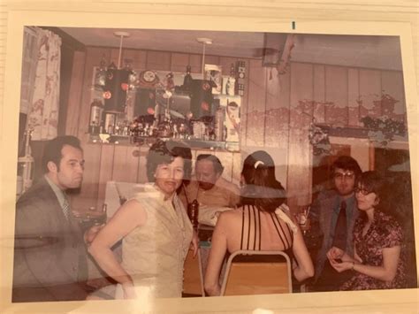 A Look Back At Life In 1940s-1960s Drinking Establishments & Home Bars ...