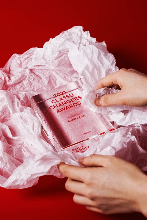 st classu changers awards gift package  behance
