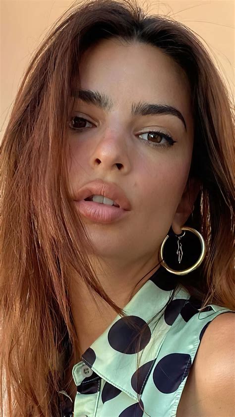 Download Emily Ratajkowski Stuns In Elegant Dress Wallpaper