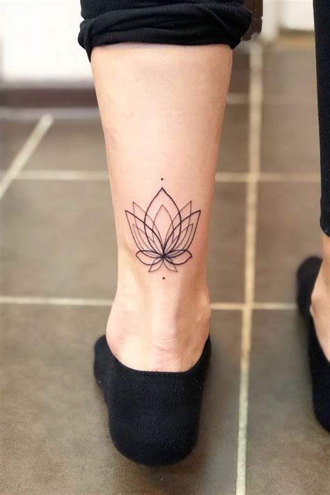 Тату лотос . Тату лотос для девушки на ноге. | Tattoos for women ...