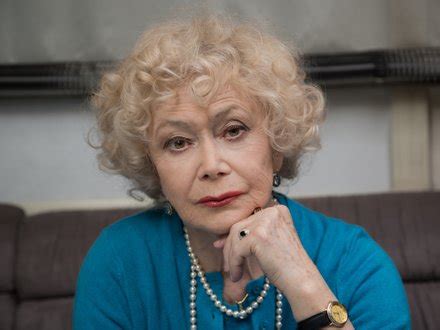 Минута тишины, сериал 2025, 1 сезон - даты выхода сезонов и серий ...