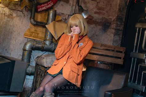 咬一口兔娘ovo (Yaokoututu) cosplay Ashley Graham - Resident Evil "58 photos