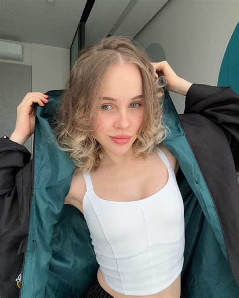 Raychel_Kiss (@raychel_kiss_reserv) • Instagram photos and videos