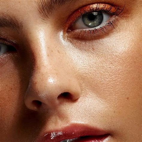 8 Perks of Pale Skin ...