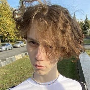 What do you think dilblin (дилблин)'s personality is?