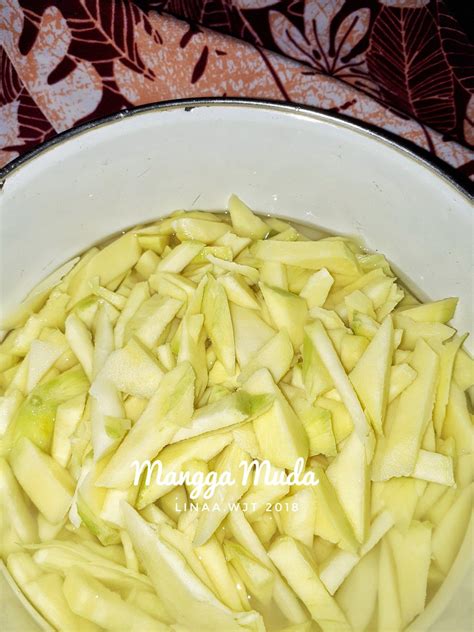 cara membuat manisan mangga muda 1