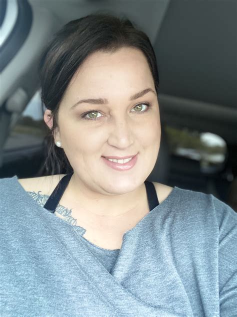 Thick smiling shemale by ironhurricane6 on DeviantArt