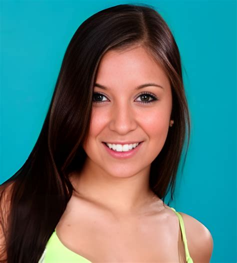 Sasha Hall (Actress) Age, Wiki, Biography, Ethnicity, Family, Net Worth