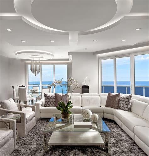 Oceanfront Penthouse – Retro Interiors