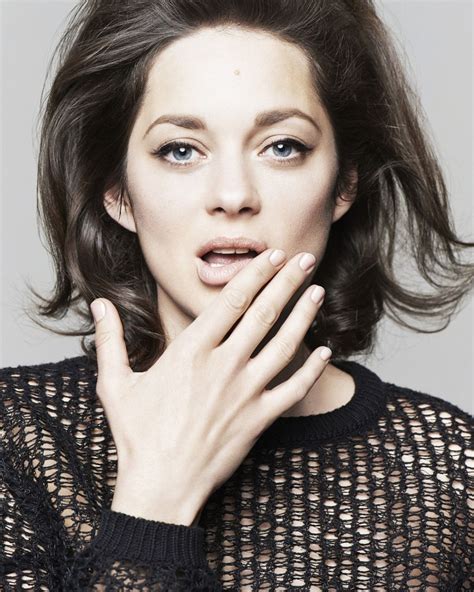 Marion Cotillard Body