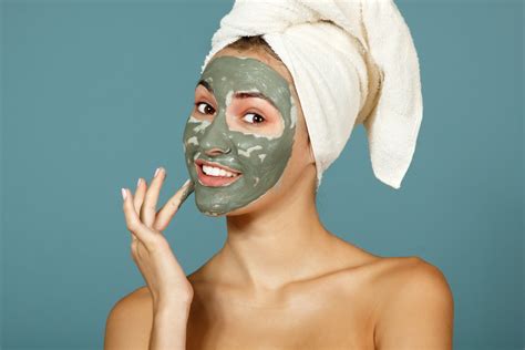 Finally! A Dermatologist's Guide To Eliminating Big Blackheads
