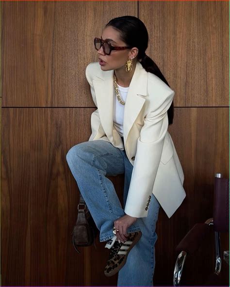 Look Com Blazer Off White - Como usar blazer off white com jeans em 2025 | Blazer off white, Look ...