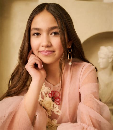 Ava Louise: Facebook's Most Controversial Figure! - Truth or Fiction