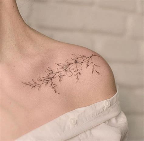 Tatuagens Ombro Feminina Delicada