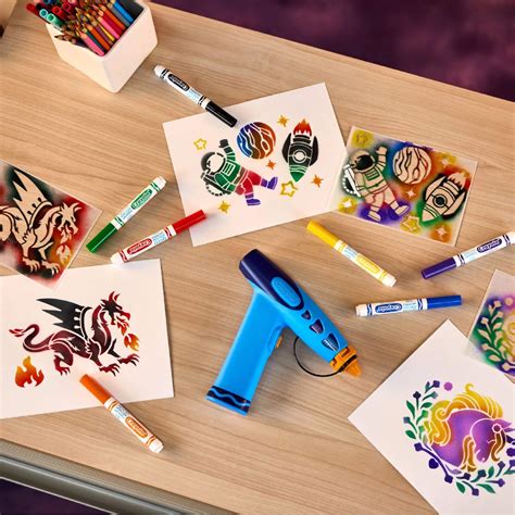 Crayola Handheld Airbrush Marker Set with Stencils | Canadian Tire