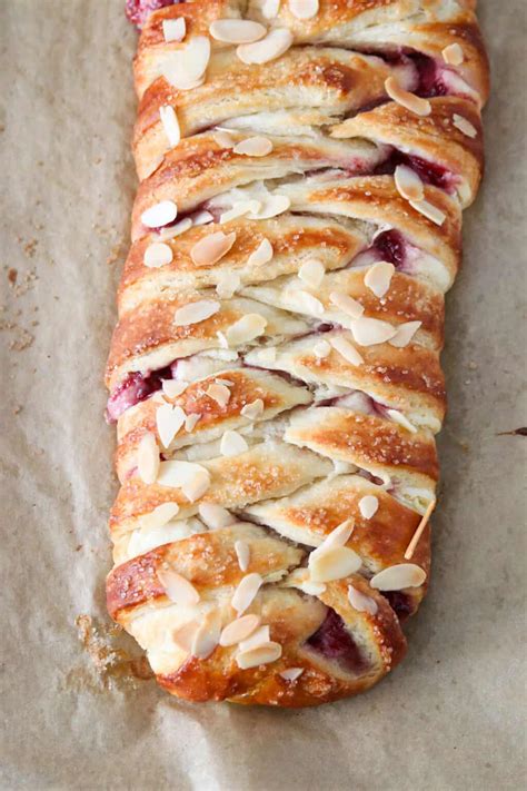 Danish Pastry Braid: A Step by Step Guide | Woman Scribbles