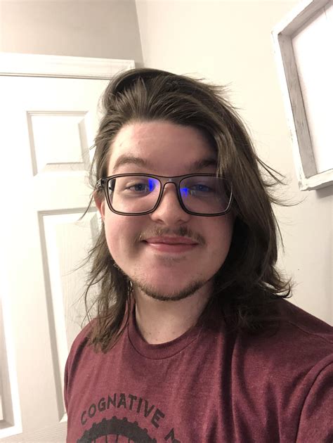 Stylists debate if fringe haircut long hair suits every face 12