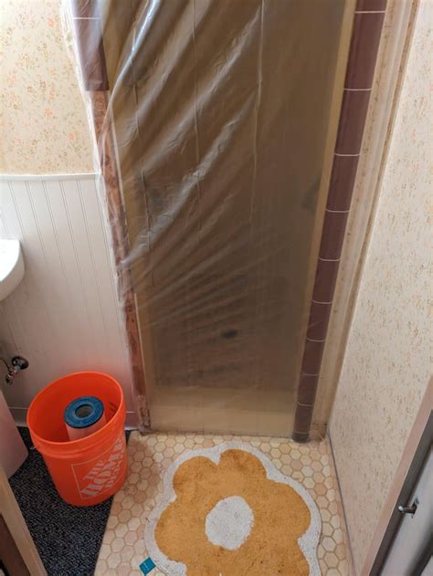 Half bath remodel, layout? : r/DIY