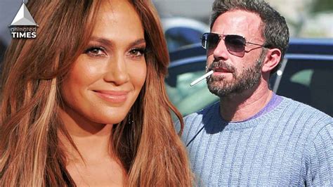 Ben Affleck Reportedly Ditches Wedding Ring as Jennifer Lopez Trashed ...