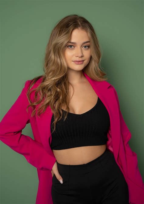 Stefania Liberakakis : r/CelebsNL