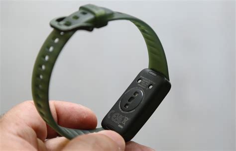 Обзор HUAWEI Band 8: самый тонкий и легкий фитнес-браслет бренда | ichip.ru