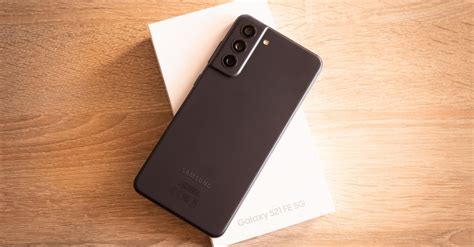 Was ist im Lieferumfang des Samsung Galaxy S21 FE 5G?