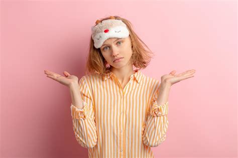 Почему человек не может спать стоя? | Вокруг Света