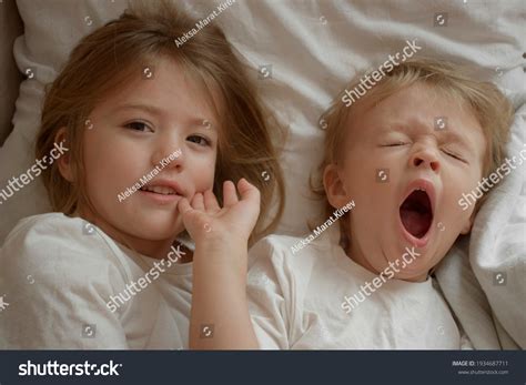 Yawning girl Images, Stock Photos & Vectors | Shutterstock