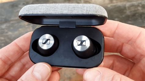 ג'ירפה בודקת: אוזניות אלחוטיות Sennheiser Momentum - ג'ירפה