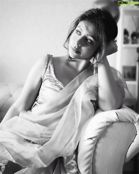 Neha Sargam Wiki, Biography, Age, Gallery, Spouse and more