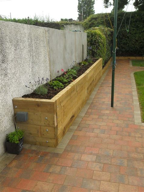 Raised Beds Against House Wall at Ladonna Teal blog