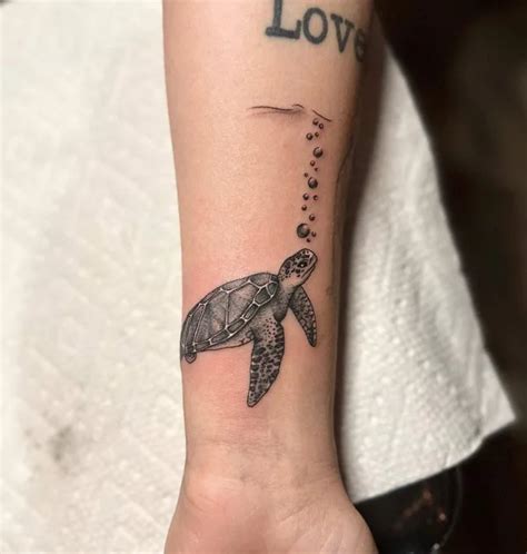 89 Meaningful Sea Turtle Tattoo Ideas For 2023