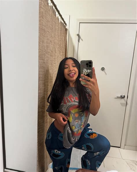 Jasmine Almendarez (@uyyyjasmine) • Instagram photos and videos