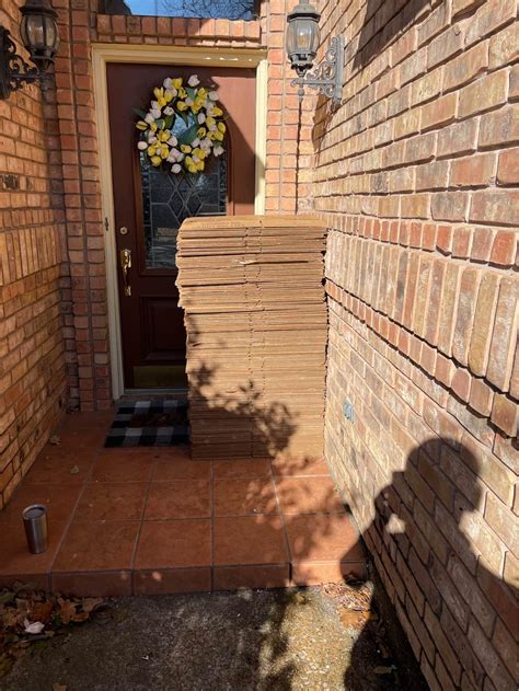 Sturdy boxes for moving offer surprising protection now 5