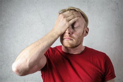 Meningita: Ce este, cauze, simptome, tratament | Dr.Max