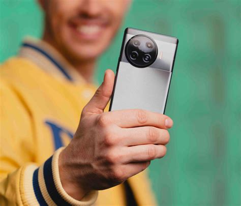 SPARK 20 Pro+ z rabatem i prezentem