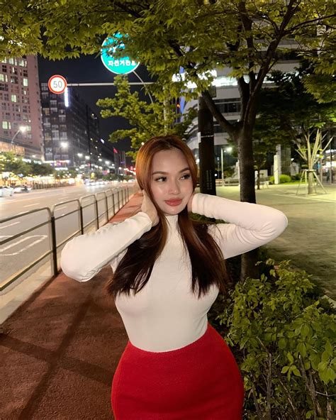 Yvonne Jane L. 🌺 | could be yours🫦 | Instagram