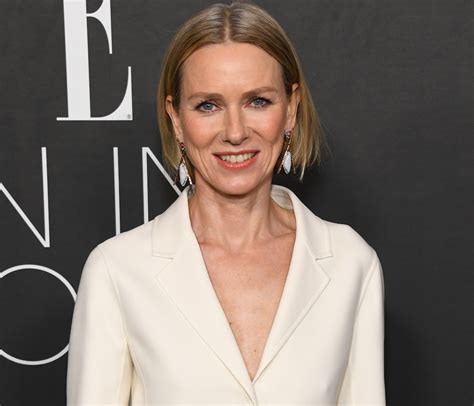 Naomi Watts in Bathing Suit Says "2023 I'm Coming in Hot" — Celebwell