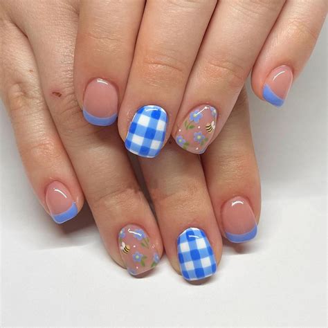 Amazon.com: Cute Press On Nails with Bee and Flower Designs - Stick On