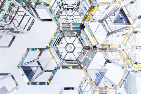 Hexalite x Swarovski | Dubai Design Week 2016 — ZEINAB ALHASHEMI