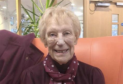 Mountbatten’s longest-serving volunteer retires – Isle of Wight