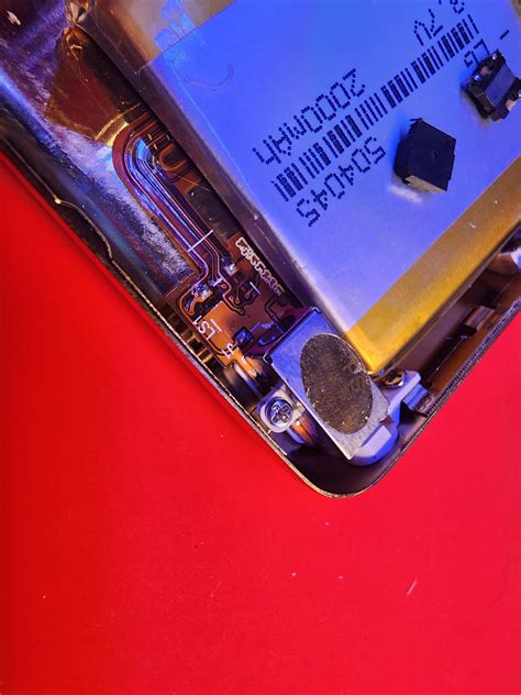 iPhone Taptic Engine Install finished in my Gen 5.5 Purple Pod : r/ipod