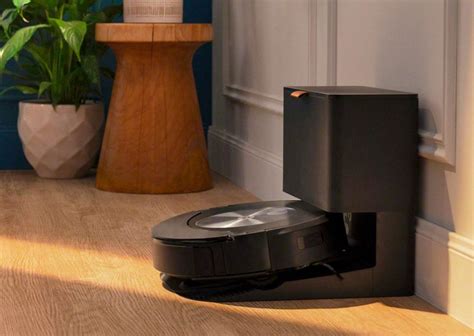 The Roomba Combo j7+ Aims to Mop Your Floors Better Than the Rest
