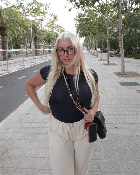 Alexxxprincesss - so unbelievably grateful & excited that... | Facebook