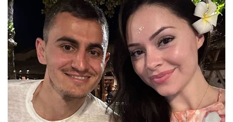 Мечката заведе Мис България в Бали