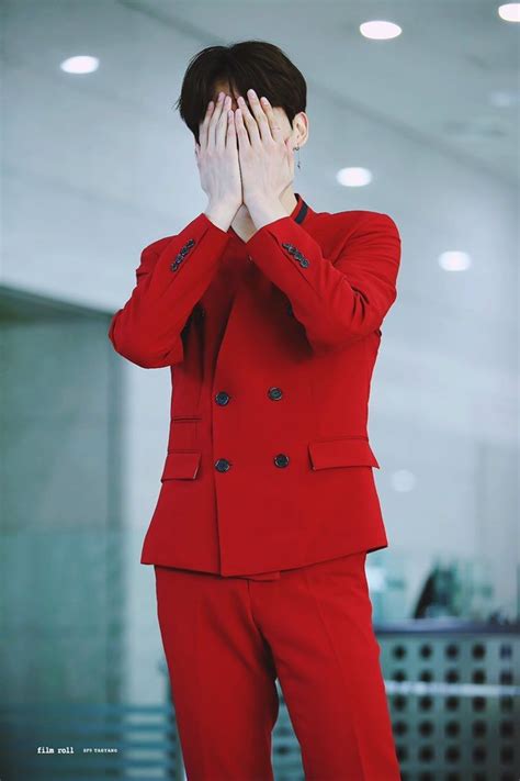 SF9 - Sensational Feeling Nine panosundaki Pin