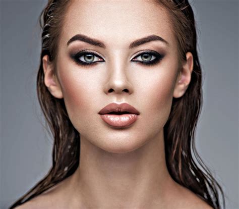 Why are almond eyes most attractive? - Dr. MFO