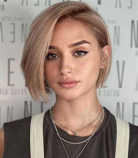 round shape face hairstyles 3